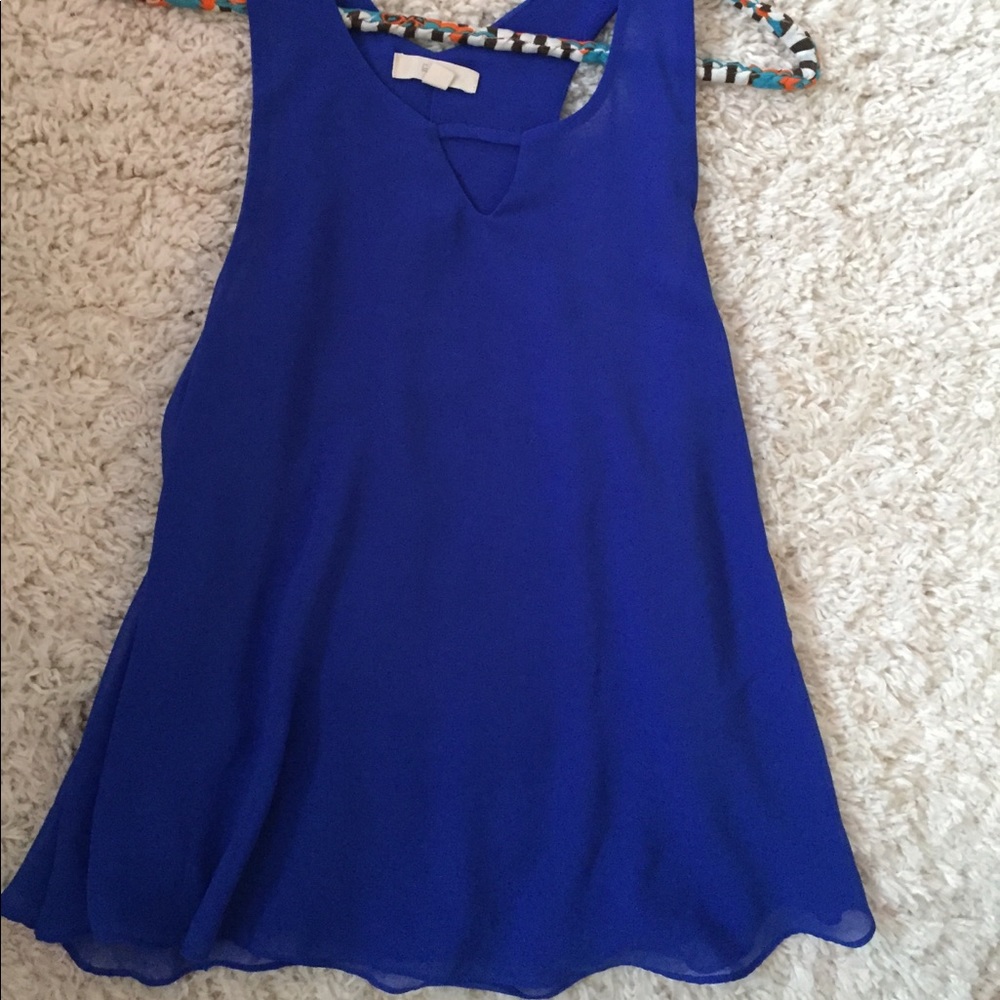 Royal blue flowy sleeveless blouse